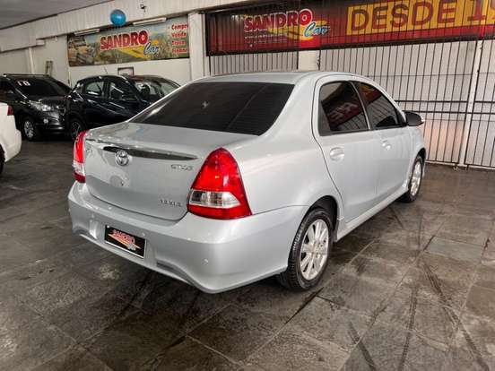 TOYOTA-ETIOS-1.5 XLS 16V FLEX 4P AUTOMÁTICO TOYOTA-ETIOS-2017