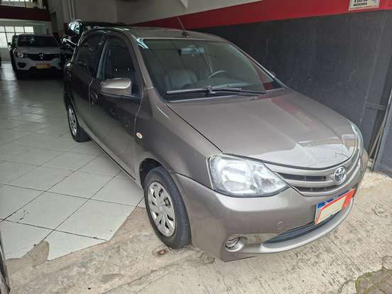 TOYOTA-ETIOS-1.5 XS 16V FLEX 4P MANUAL TOYOTA-ETIOS-2016