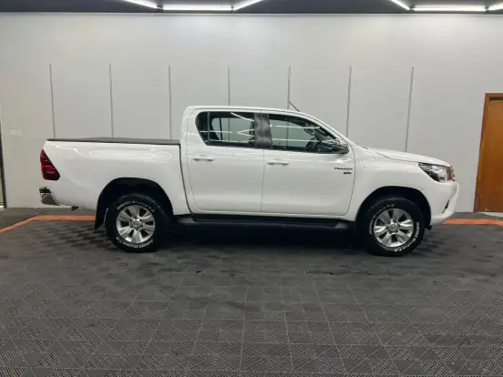 TOYOTA-HILUX-2.7 SRV 4X2 CD 16V FLEX 4P AUTOMÁTICO TOYOTA-HILUX-2018