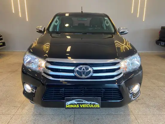 TOYOTA-HILUX-2.7 SRV 4X2 CD 16V FLEX 4P AUTOMÁTICO TOYOTA-HILUX-2017