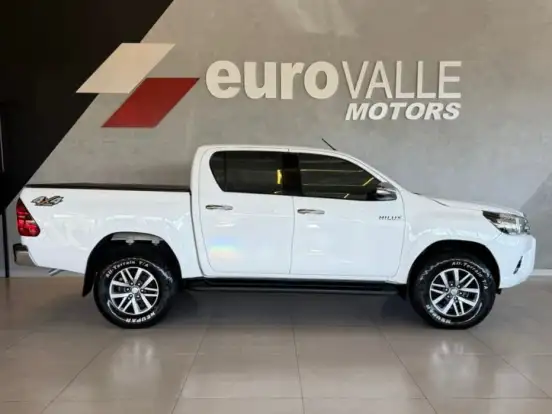 TOYOTA-HILUX-2.8 SRV 4X4 CD 16V DIESEL 4P AUTOMÁTICO TOYOTA-HILUX-2016