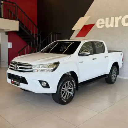 TOYOTA-HILUX-2016