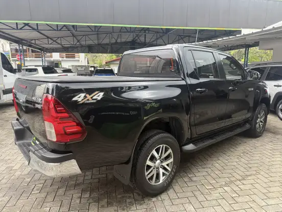 TOYOTA-HILUX-2.8 SRV 4X4 CD 16V DIESEL 4P AUTOMÁTICO TOYOTA-HILUX-2018