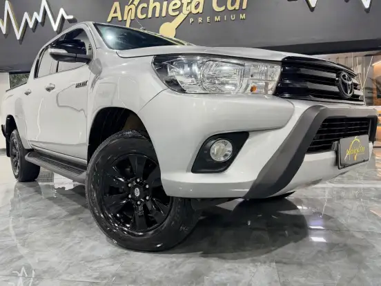 TOYOTA-HILUX-2.8 SRV 4X4 CD 16V DIESEL 4P AUTOMÁTICO TOYOTA-HILUX-2017