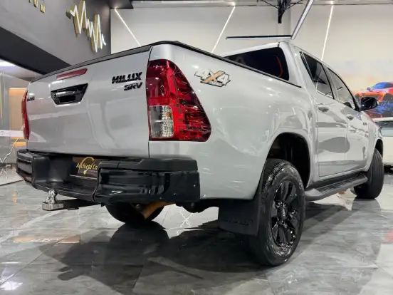 TOYOTA-HILUX-2017