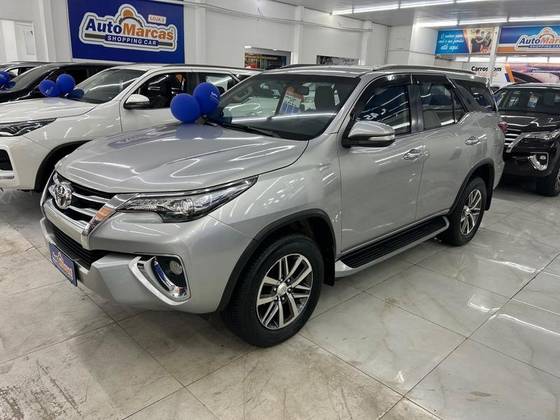 TOYOTA HILUX 2.7 SR 4X2 CD 16V FLEX 4P AUTOMÁTICO