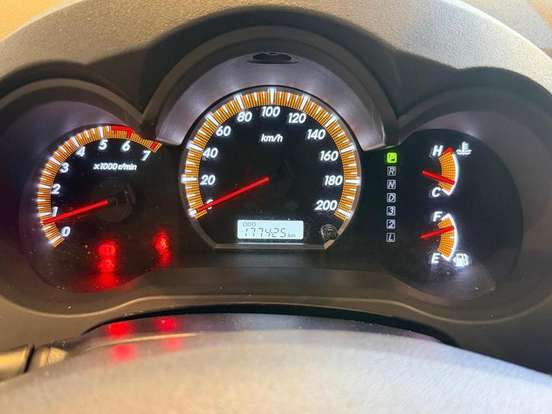 TOYOTA-HILUX-2.7 SRV 4X4 CD 16V FLEX 4P AUTOMÁTICO TOYOTA-HILUX-2012