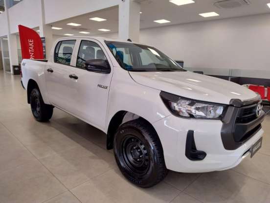TOYOTA-HILUX-2.8 D-4D TURBO DIESEL CD POWER PACK 4X4 AUTOMÁTICO TOYOTA-HILUX-2025