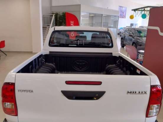 TOYOTA-HILUX-2.8 D-4D TURBO DIESEL CD POWER PACK 4X4 AUTOMÁTICO TOYOTA-HILUX-2025