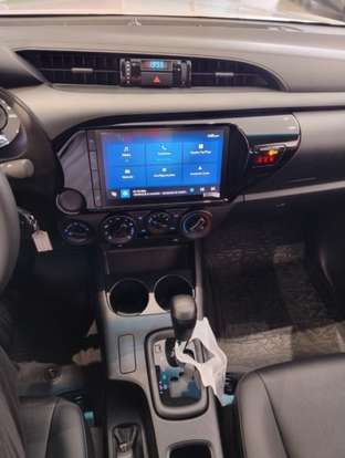 TOYOTA-HILUX-2025