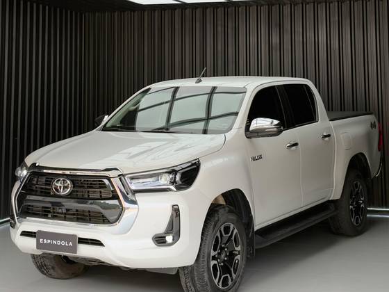TOYOTA HILUX 2.8 D-4D TURBO DIESEL CD SRX 4X4 AUTOMÁTICO