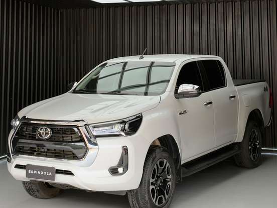 TOYOTA-HILUX-2.8 D-4D TURBO DIESEL CD SRX 4X4 AUTOMÁTICO TOYOTA-HILUX-2025