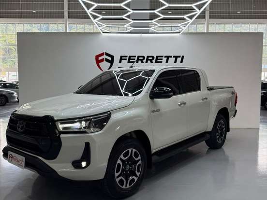 TOYOTA-HILUX-2.8 D-4D TURBO DIESEL CD SRX 4X4 AUTOMÁTICO TOYOTA-HILUX-2021