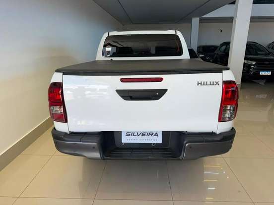 TOYOTA-HILUX-2.8 D-4D TURBO DIESEL CHASSI 4X4 MANUAL TOYOTA-HILUX-2021