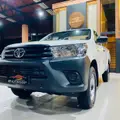 TOYOTA HILUX 2.8 D-4D TURBO DIESEL CS 4X4 MANUAL TOYOTA HILUX 2.8 D-4D TURBO DIESEL CS 4X4 MANUAL
