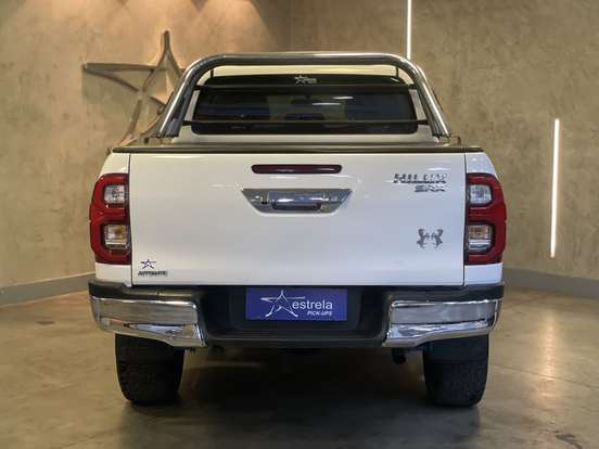 TOYOTA-HILUX-2019