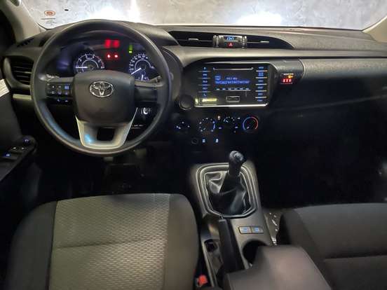 TOYOTA-HILUX-2019