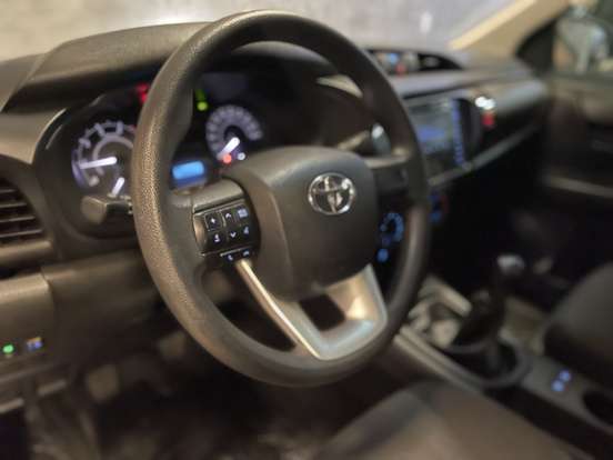 TOYOTA-HILUX-2.8 POWER PACK 4X4 CD 16V DIESEL 4P MANUAL TOYOTA-HILUX-2019