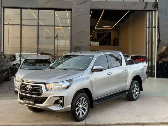 TOYOTA-HILUX-2018