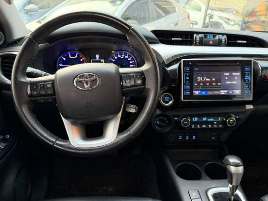 TOYOTA-HILUX-2.8 SRV 4X4 CD 16V DIESEL 4P AUTOMÁTICO TOYOTA-HILUX-2018
