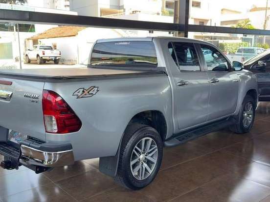 TOYOTA-HILUX-2.8 SRX 4X4 CD 16V DIESEL 4P AUTOMÁTICO TOYOTA-HILUX-2016