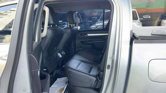 TOYOTA-HILUX-2016