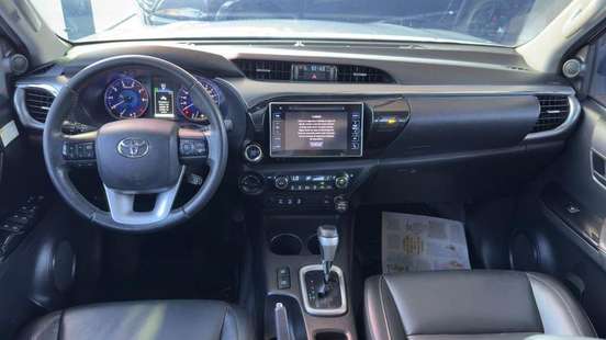 TOYOTA-HILUX-2016