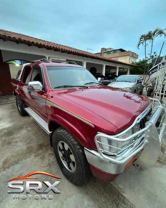 TOYOTA-HILUX-2001