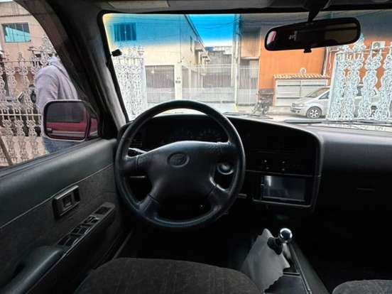 TOYOTA-HILUX-3.0 SRV 4X2 CD 8V DIESEL 4P MANUAL TOYOTA-HILUX-2001