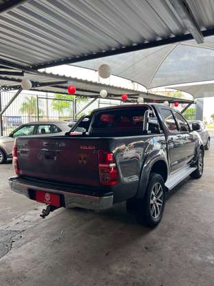 TOYOTA-HILUX-3.0 SRV 4X4 CD 16V TURBO INTERCOOLER DIESEL 4P AUTOMÁTICO TOYOTA-HILUX-2011
