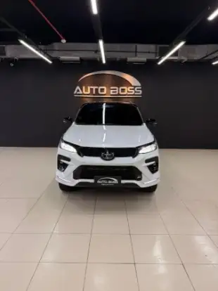 TOYOTA-HILUX SW4-2023