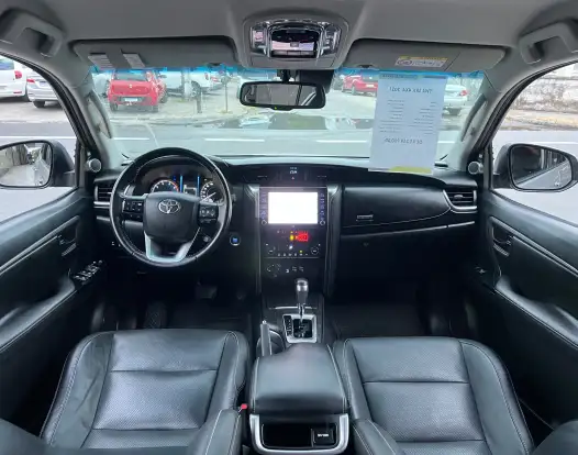 TOYOTA-HILUX SW4-2020