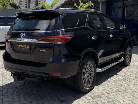 TOYOTA-HILUX SW4-2.8 D-4D TURBO DIESEL SRX 7L 4X4 AUTOMÁTICO TOYOTA-HILUX SW4-2021