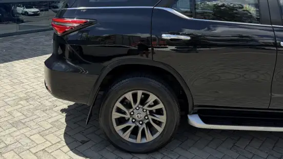 TOYOTA-HILUX SW4-2021