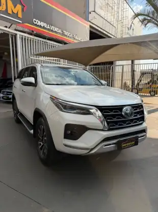 TOYOTA-HILUX SW4-2021