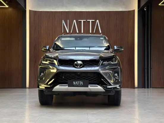 TOYOTA-HILUX SW4-2024