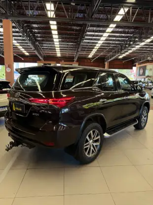 TOYOTA-HILUX SW4-2019