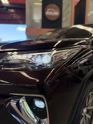 TOYOTA-HILUX SW4-2019