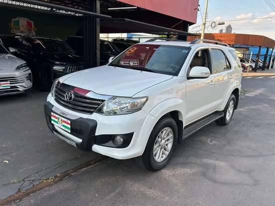 TOYOTA-HILUX SW4-2.7 SR 4X2 16V FLEX 4P AUTOMÁTICO TOYOTA-HILUX SW4-2012