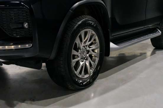 TOYOTA-HILUX SW4-2021