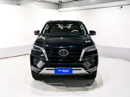 TOYOTA-HILUX SW4-2.8 D-4D TURBO DIESEL SRX 7L 4X4 AUTOMÁTICO TOYOTA-HILUX SW4-2021