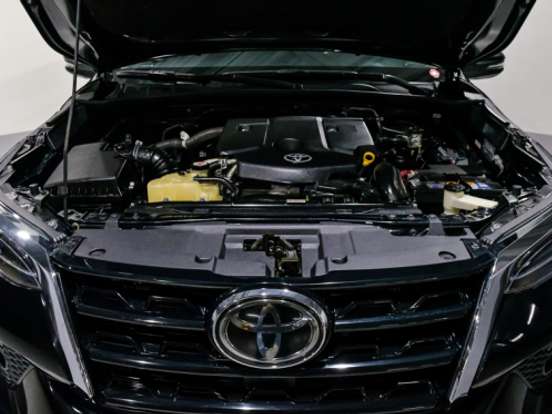 TOYOTA-HILUX SW4-2.8 D-4D TURBO DIESEL SRX 7L 4X4 AUTOMÁTICO TOYOTA-HILUX SW4-2021