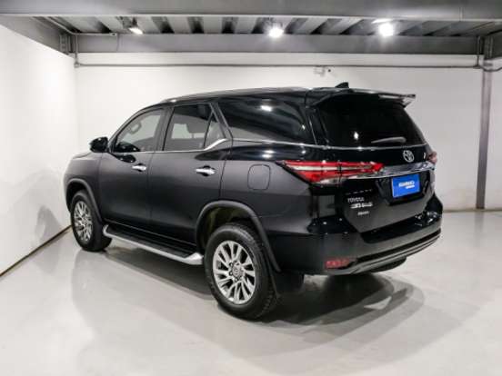 TOYOTA-HILUX SW4-2.8 D-4D TURBO DIESEL SRX 7L 4X4 AUTOMÁTICO TOYOTA-HILUX SW4-2021
