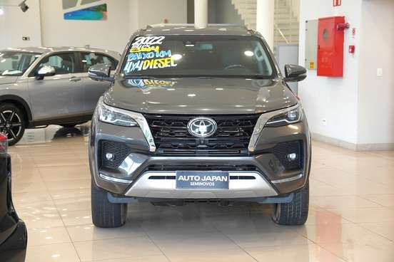 TOYOTA-HILUX SW4-2.8 D-4D TURBO DIESEL SRX 7L 4X4 AUTOMÁTICO TOYOTA-HILUX SW4-2022