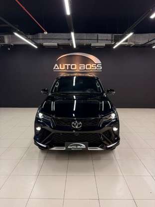 TOYOTA-HILUX SW4-2025
