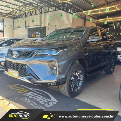 TOYOTA-HILUX SW4-2.8 D-4D TURBO DIESEL SRX PLATINUM 7L 4X4 AUTOMÁTICO TOYOTA-HILUX SW4-2024