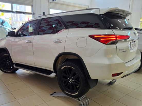 TOYOTA-HILUX SW4-2.8 SRX 4X4 16V TURBO INTERCOOLER DIESEL 4P AUTOMÁTICO TOYOTA-HILUX SW4-2018
