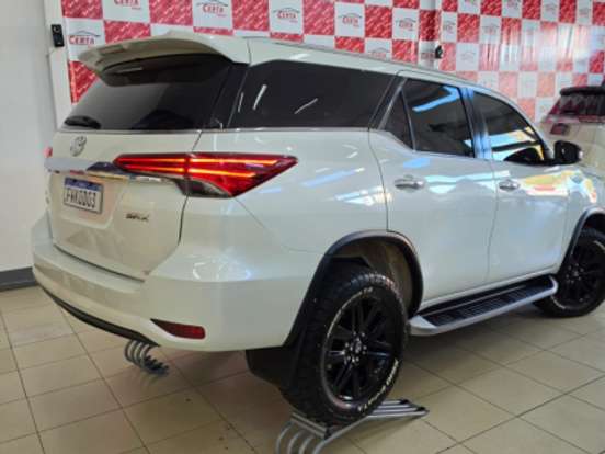 TOYOTA-HILUX SW4-2.8 SRX 4X4 16V TURBO INTERCOOLER DIESEL 4P AUTOMÁTICO TOYOTA-HILUX SW4-2018