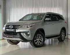 TOYOTA HILUX SW4 2.8 SRX 4X4 16V TURBO INTERCOOLER DIESEL 4P AUTOMÁTICO TOYOTA HILUX SW4 2.8 SRX 4X4 16V TURBO INTERCOOLER DIESEL 4P AUTOMÁTICO