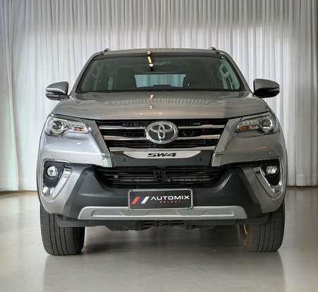 TOYOTA-HILUX SW4-2018